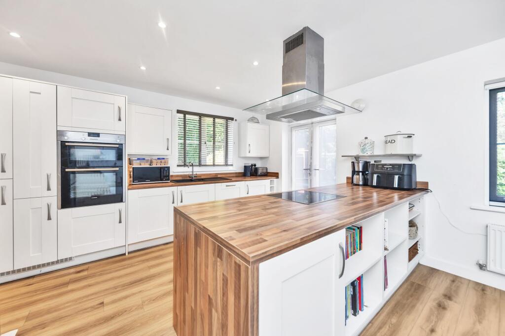 House in West Suffolk, Kentford - View 5