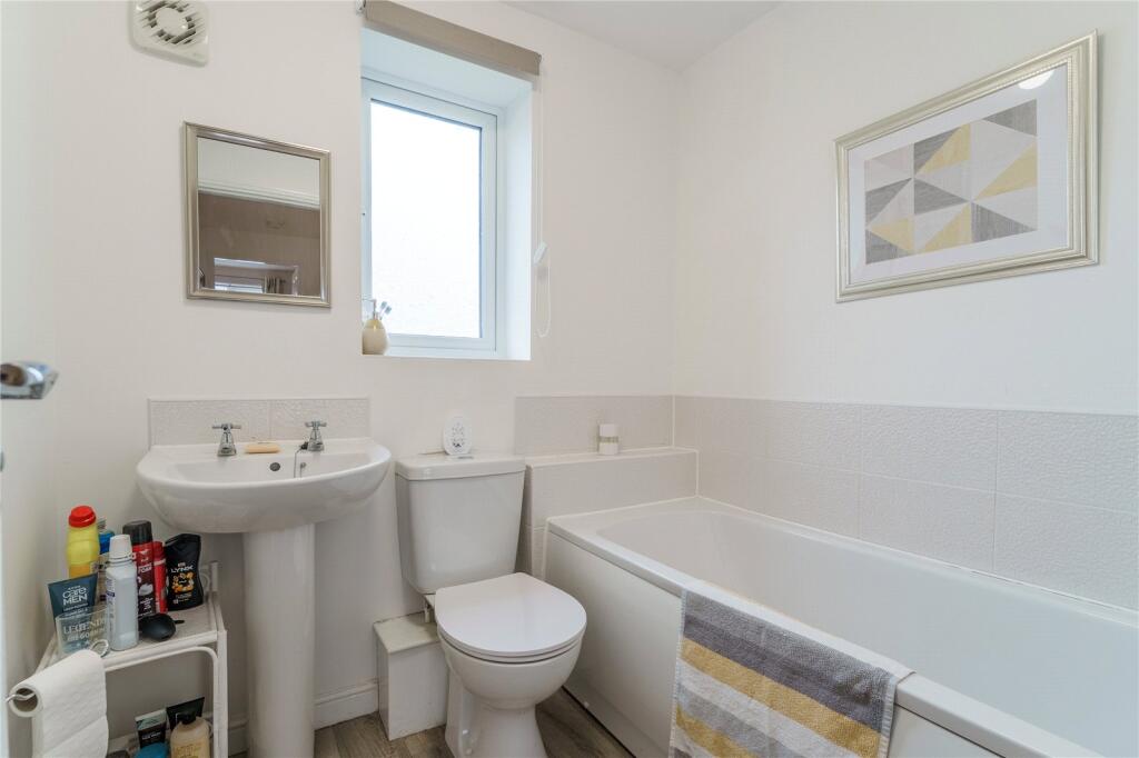 Woodville Way, Knottingley, West Yorkshire, WF11 photo 4