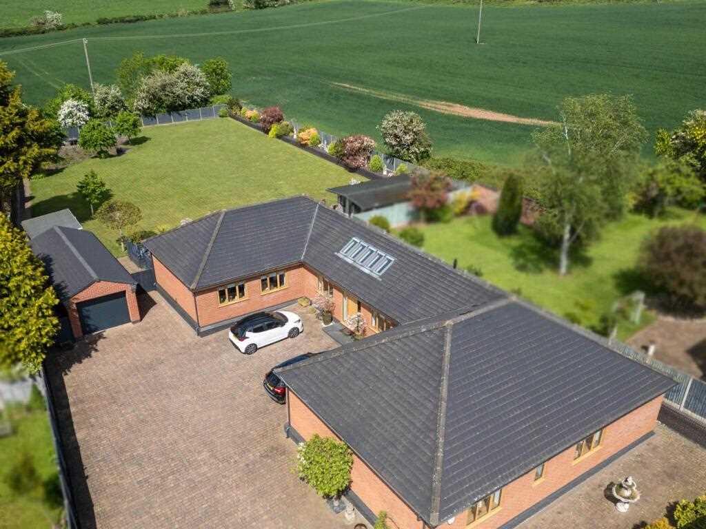 Main image of property: Knowle Hill, Hurley