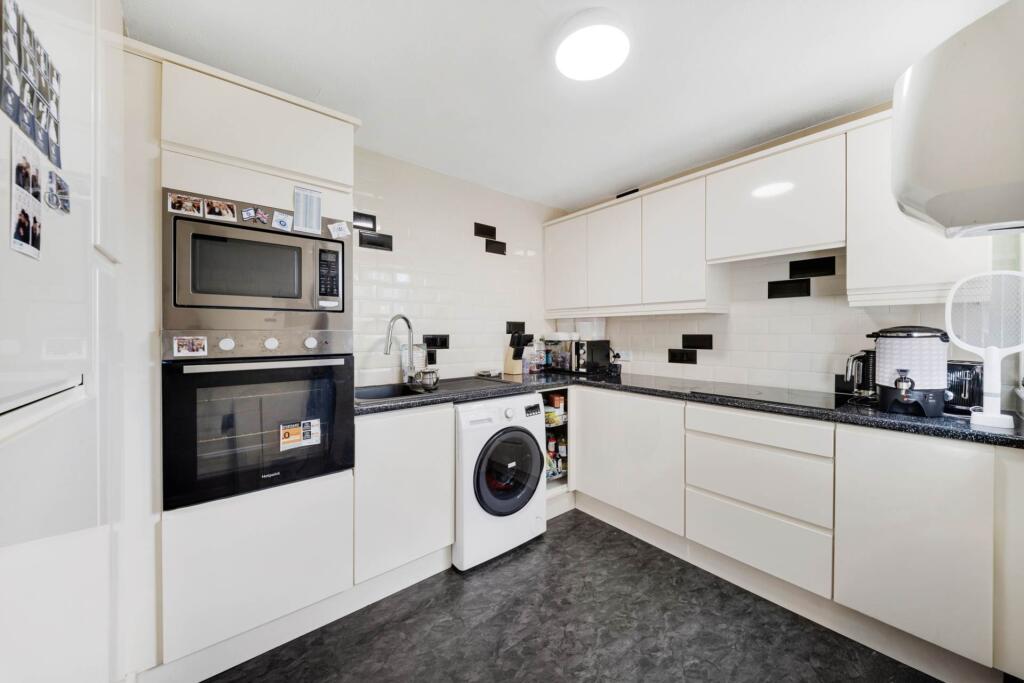 Apartment in Salford, Greater Manchester - More