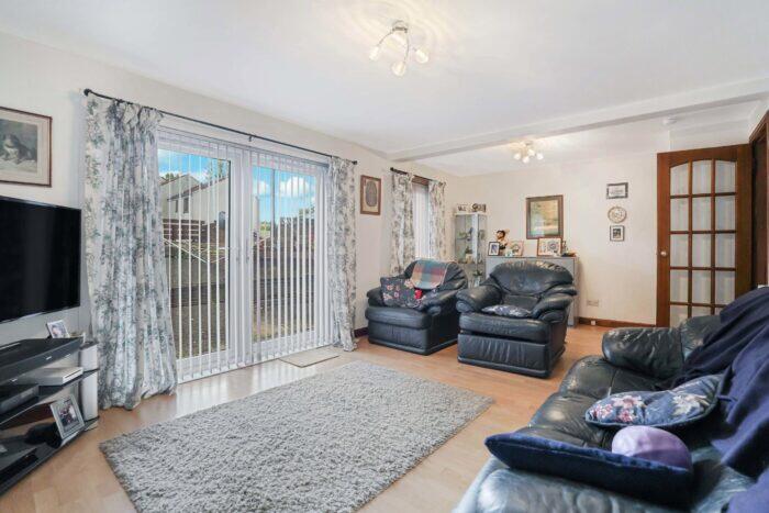 House in Rosyth, Fife - View 2