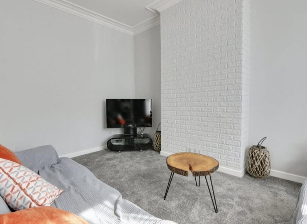 Main image of property: Newland Avenue, Hull, HU5