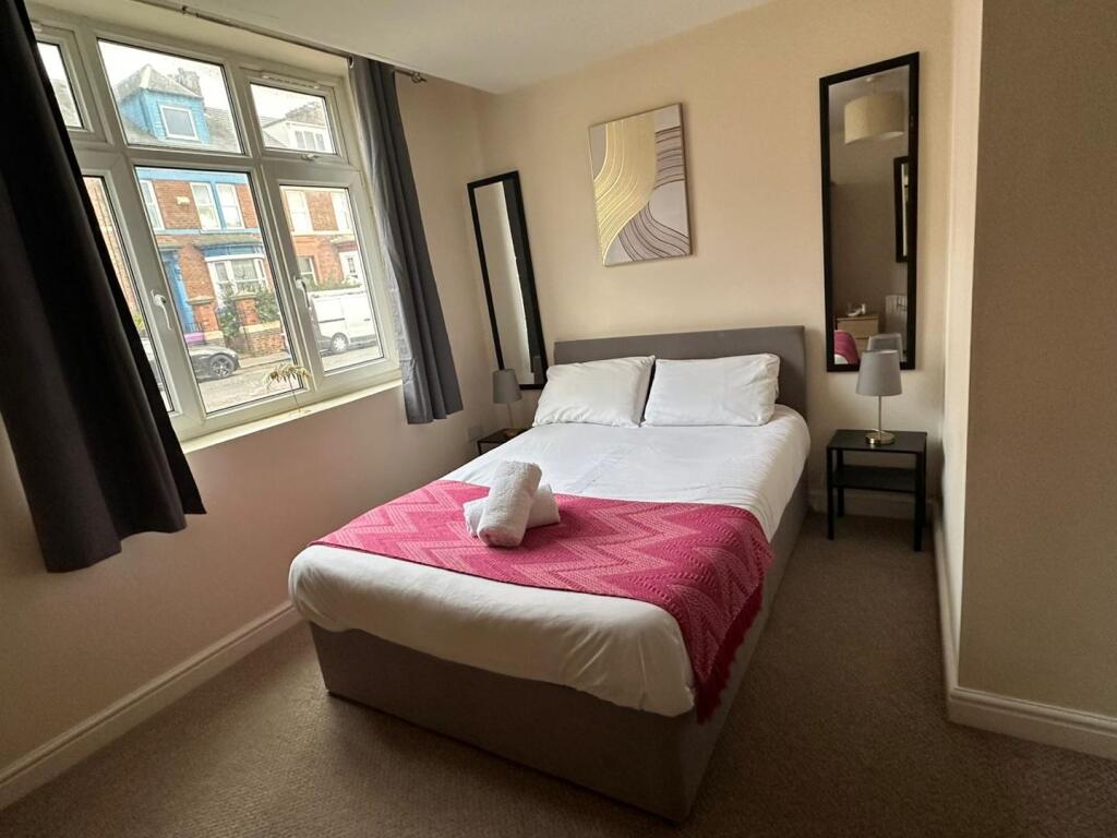 Apartment in South Tyneside, North East - View 4