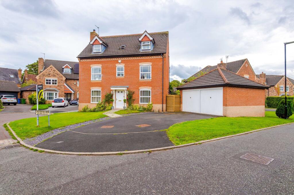 Main image of property: Chesterton Drive, Winwick, WA2