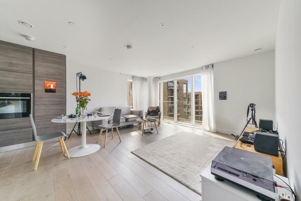 Main image of property: Hopgood Tower, Kidbrooke Village, SE3