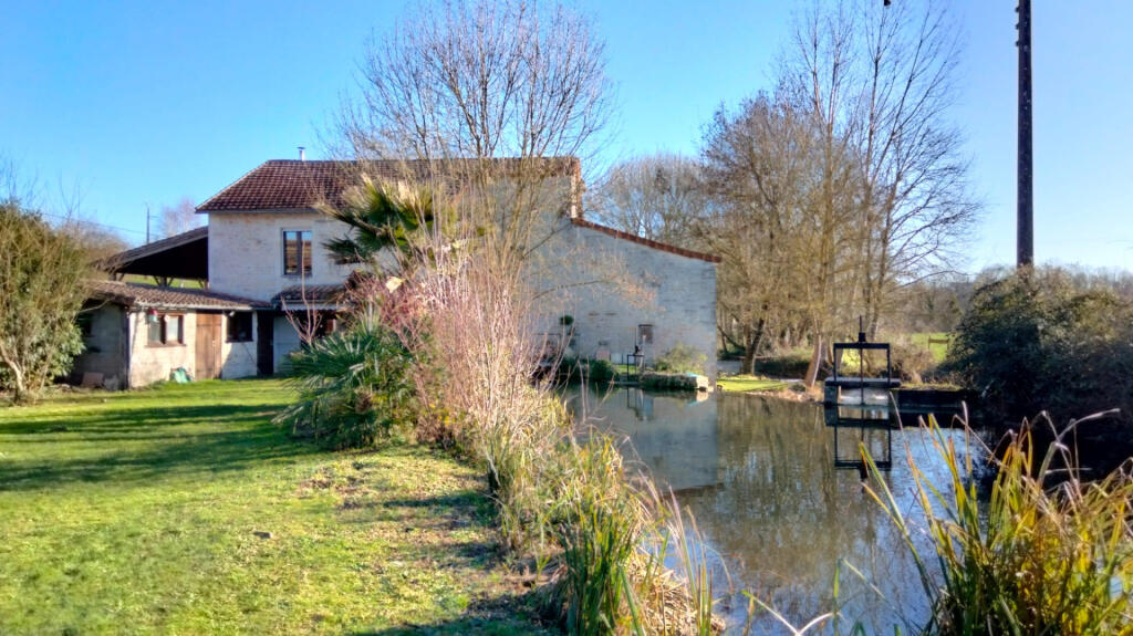 Main image of property: Poitou-Charentes, Charente, Londigny