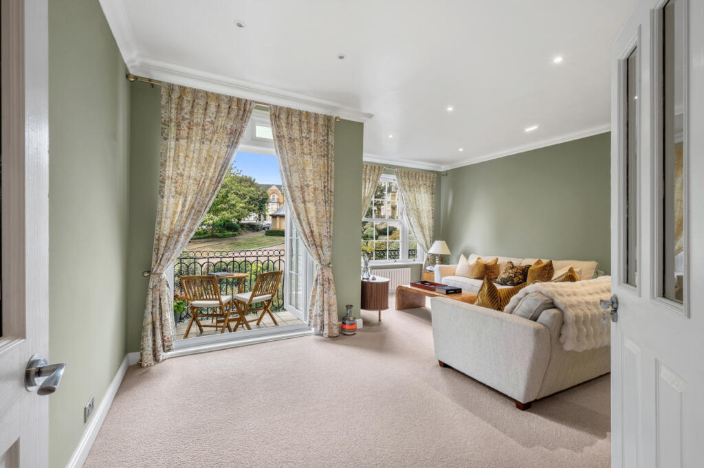 Apartment in London - View 4