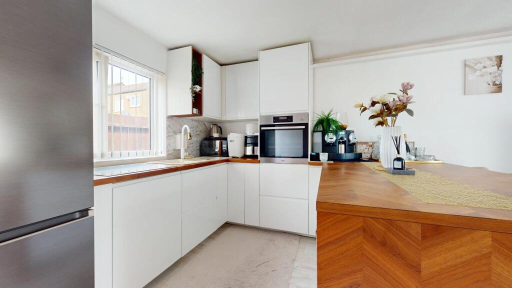 House in Dartford - View 4
