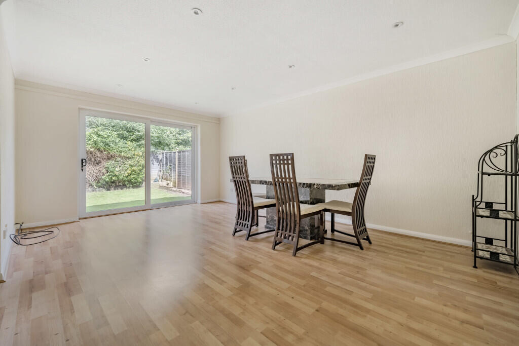 House in Reading - More