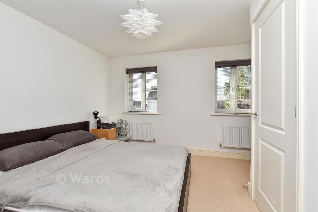 Baryntyne Crescent, Rochester, Kent - View 5