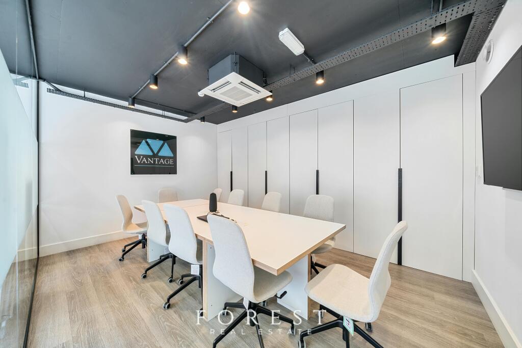 Main image of property: 25 Limeharbour, Canary Wharf, E14 9NQ