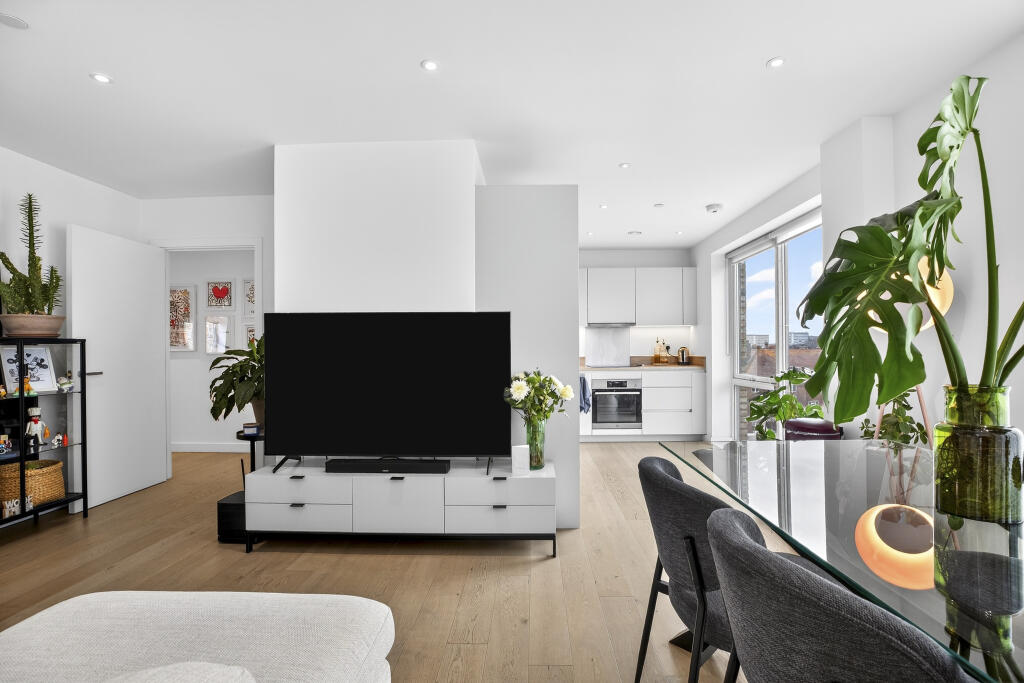 Main image of property: 10 Wyndham Road, London, SE5