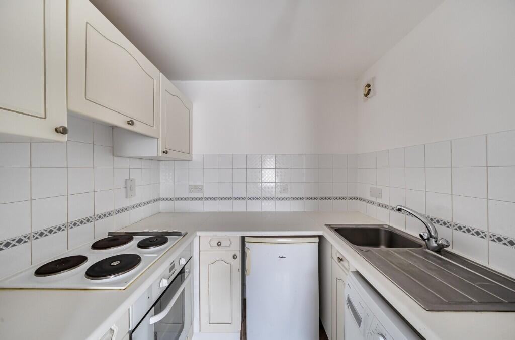 Additional image 4 of Vineys Yard, Bruton, Somerset, BA10 0EU