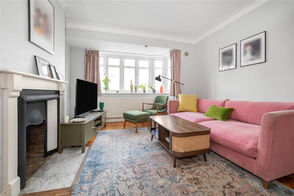 Apartment in London - View 3