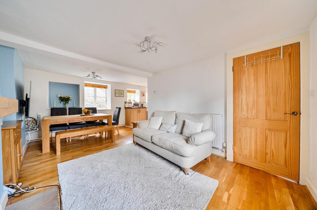 House in Dorchester, Stalbridge - More