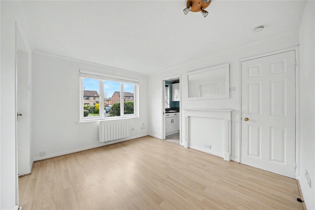 Eavestone Grove, Harrogate, North Yorkshire, HG3 photo 3