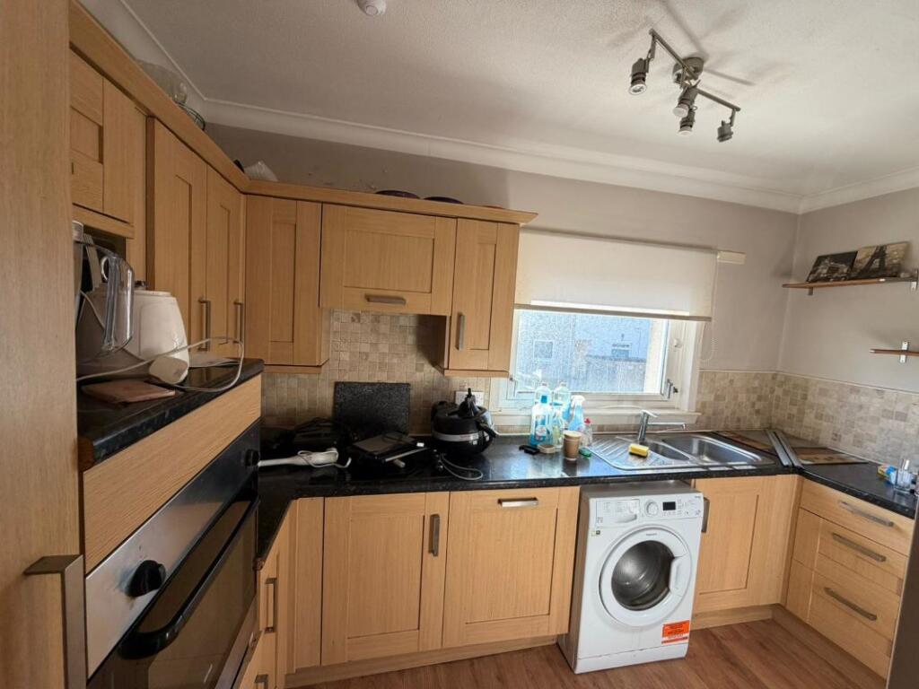 21 Huntingtower Road, Baillieston, Glasgow, Lanarkshire, G69 7BH photo 3