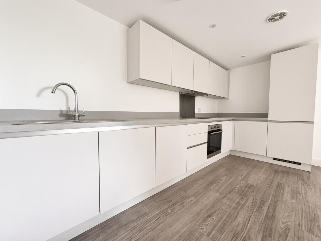Apartment in Bournemouth - View 3
