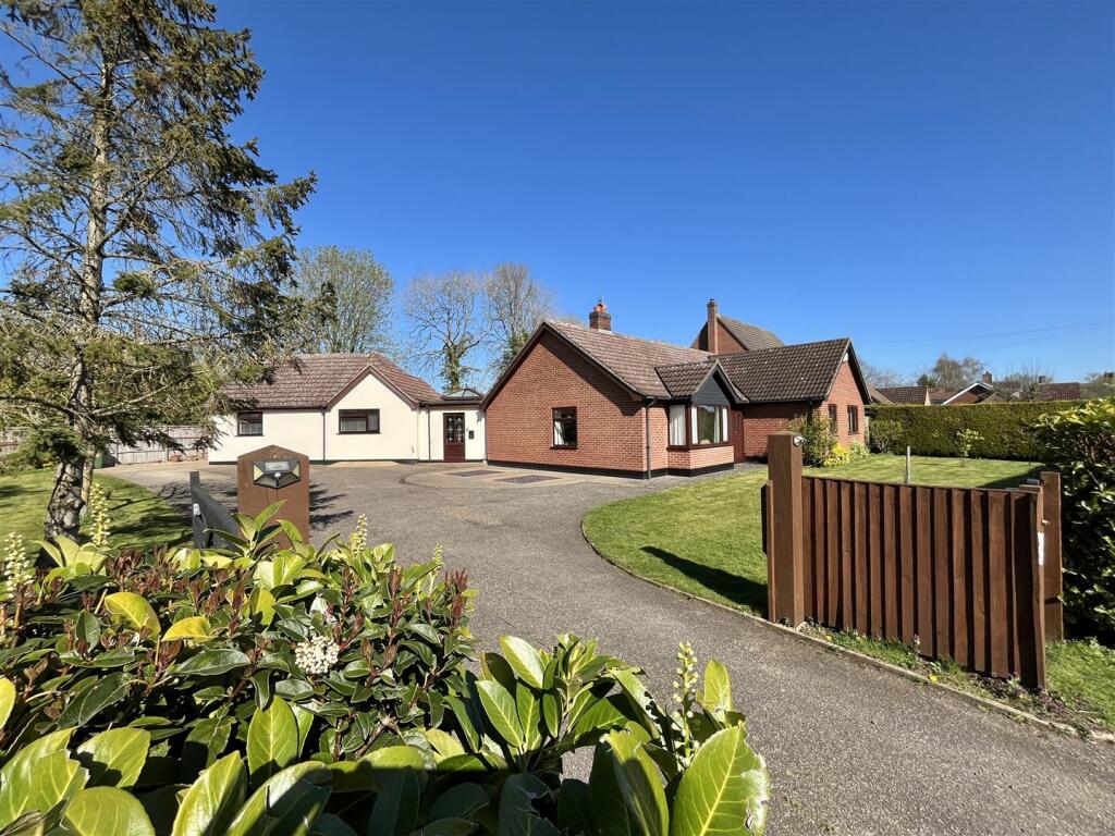 Main image of property: Long Stratton Road, Forncett St Peter