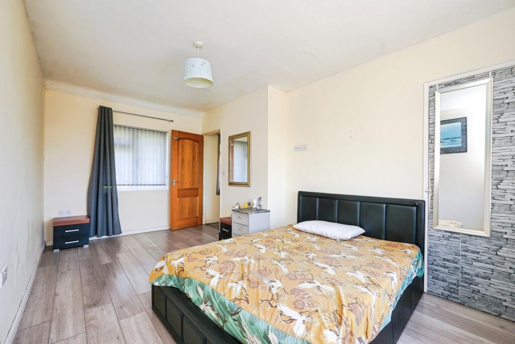 George Gurr Crescent, Folkestone, Kent, CT19 photo 4