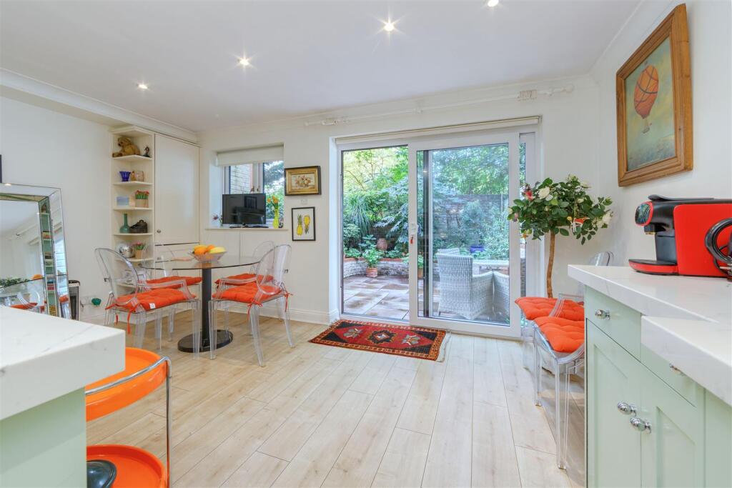 House in London - View 4