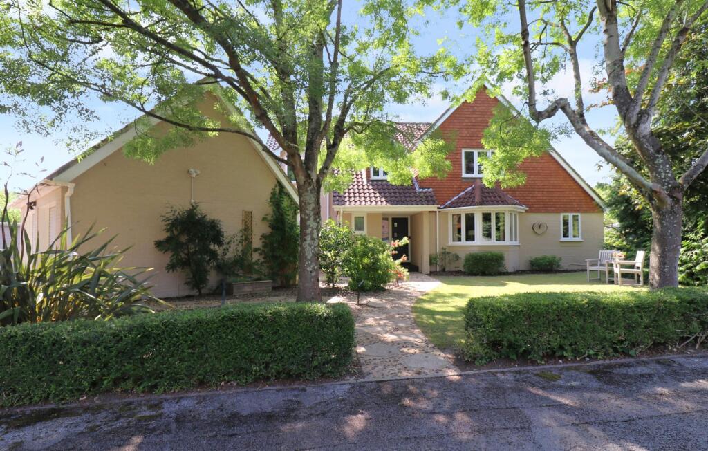 Main image of property: Sylvan Lane, Hamble, SO31
