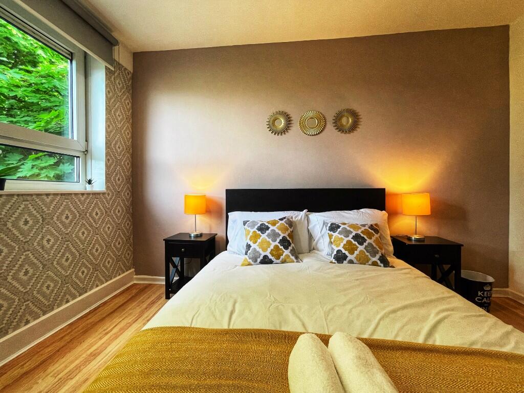 Main image of property: Globe Road, London, E1