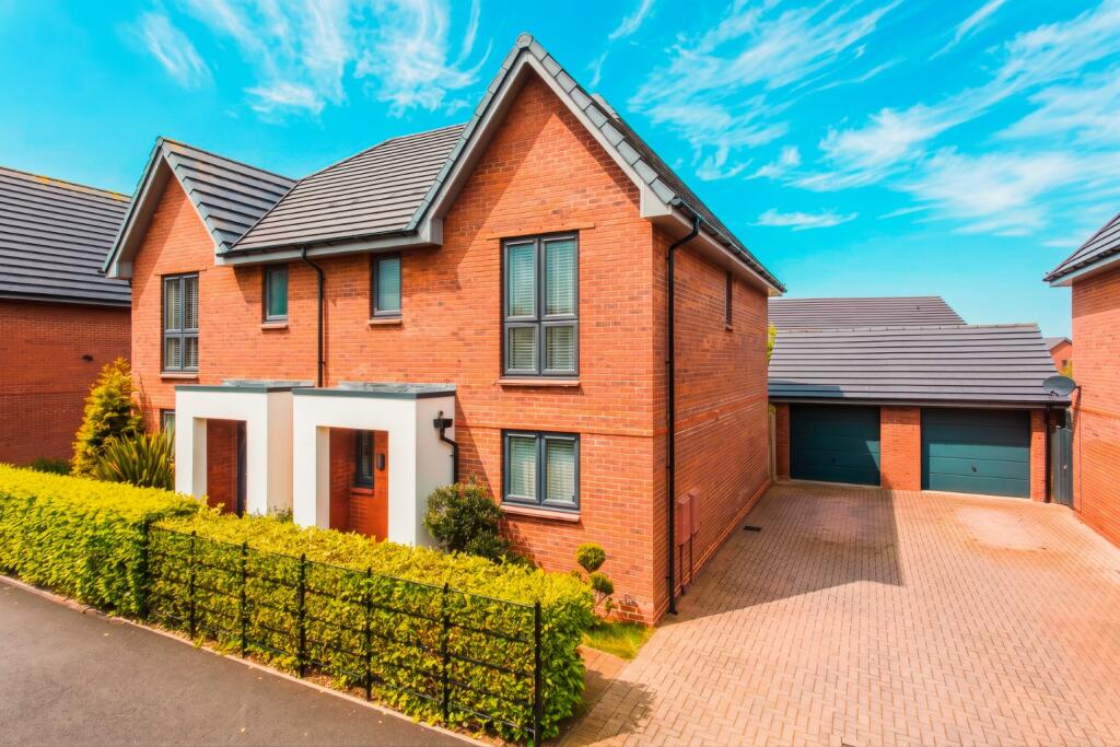 3-bed semi-detached on Tadpole Garden Village, Swindon, Wiltshire, SN25, £380,000
