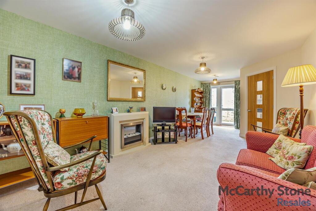 Apartment in Swindon - View 3
