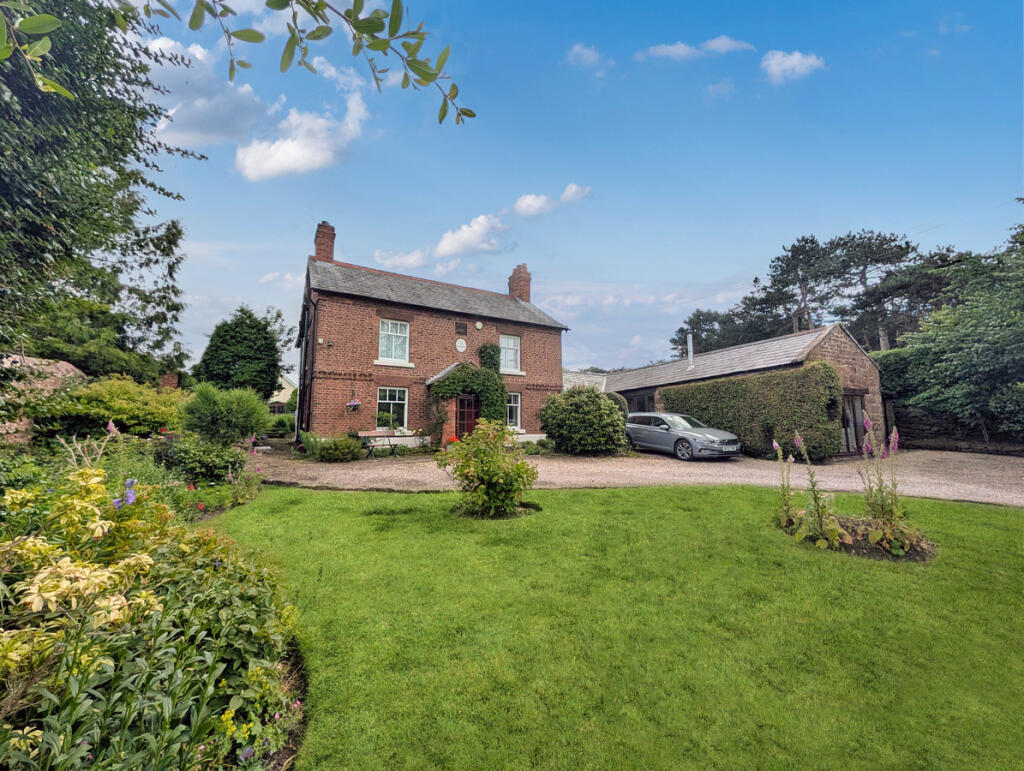 House in Neston, Little Neston