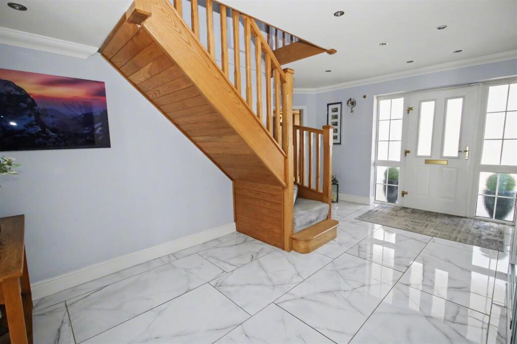 Dunton Road, Laindon photo 5