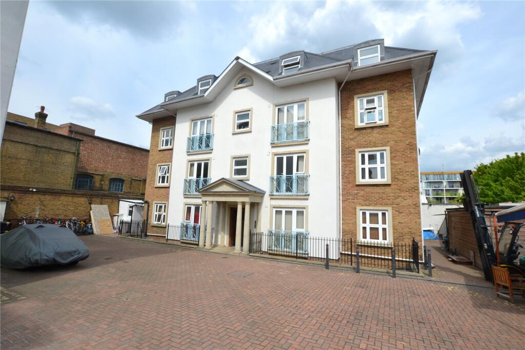 Main image of property: Richmond Court, High Street, London, N8