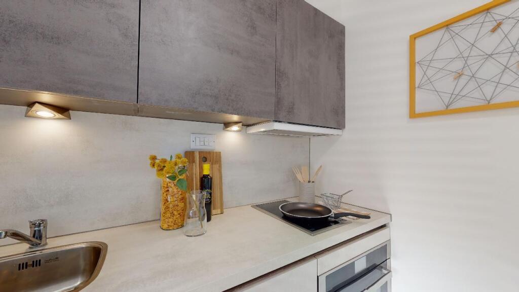 Main image of property: LONDON | STUDENT | SEPTEMBER