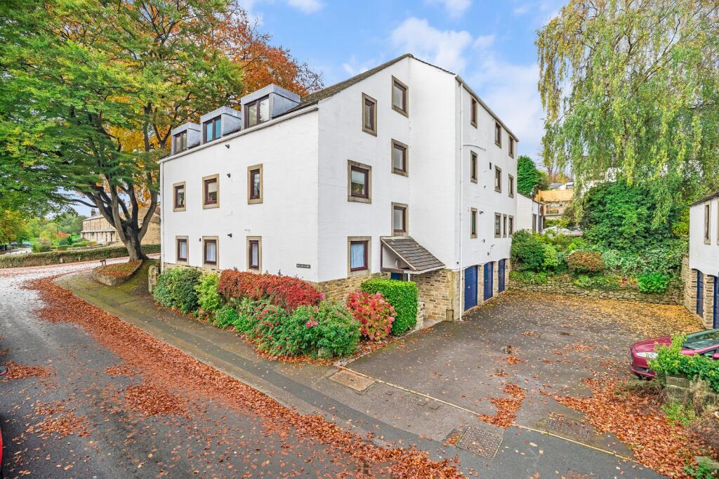 Main image of property: Stockeld Way, Ilkley, West Yorkshire, LS29
