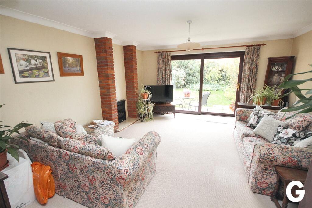 Bishop Court, Ringwood, Hampshire, BH24 - View 4
