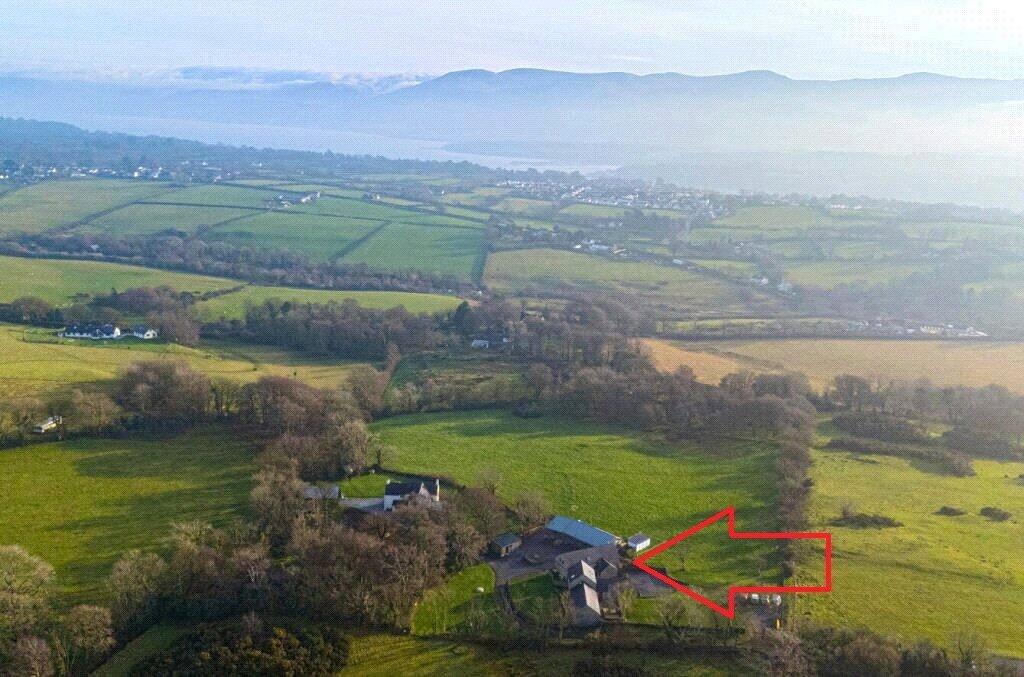 House in Llandudno - More