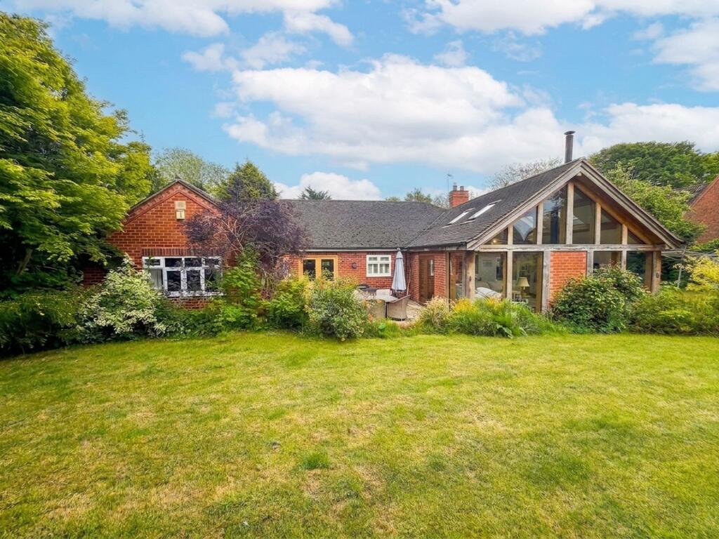 Main image of property: High Street, Caythorpe, NG32