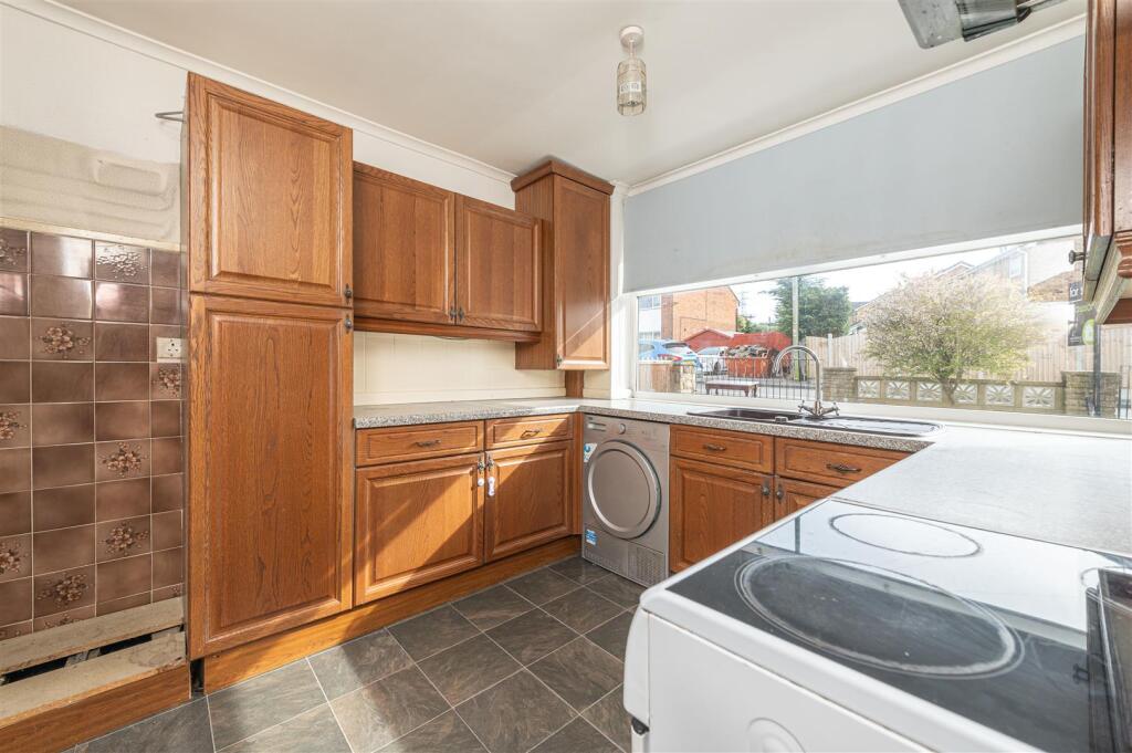 House in Calderdale, Lower Edge - View 3