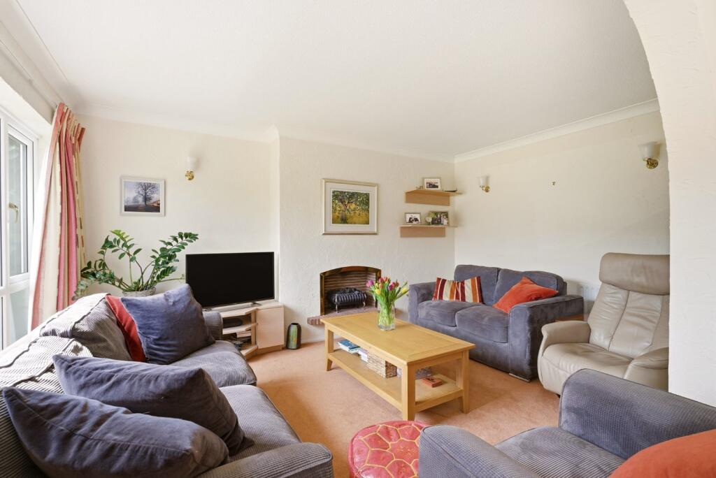 House in St Albans, King Harry Park, St Stephens - View 2