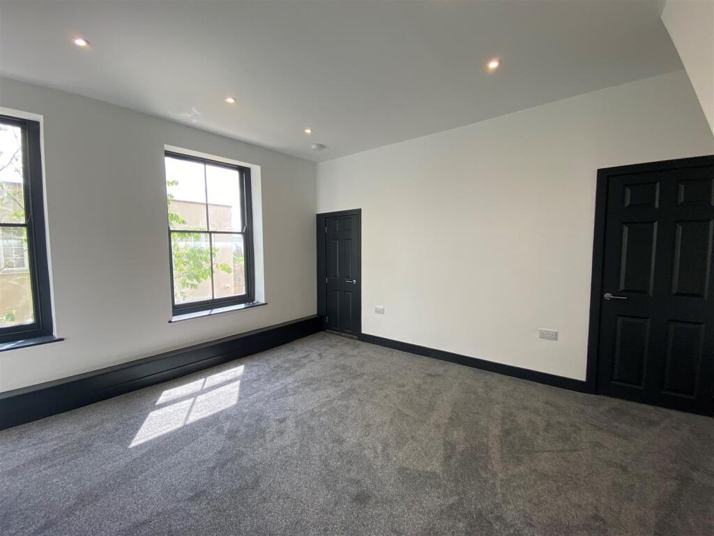House in Peterborough - View 5