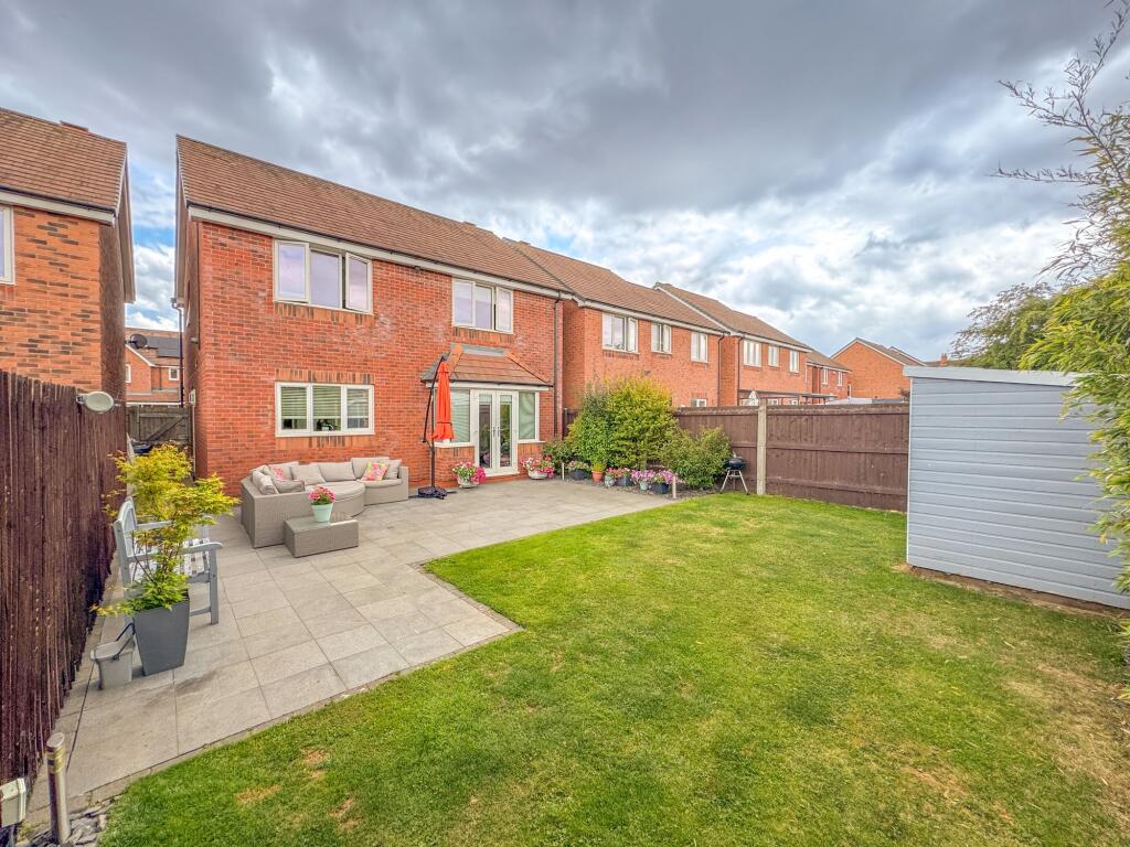 St. Declan Close, Nuneaton, CV10 photo 4