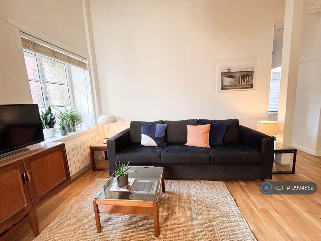 Apartment in Edinburgh, The Shore, Leith - View 5