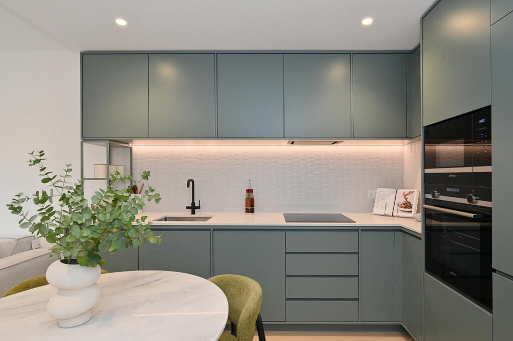 Apartment in London - View 2