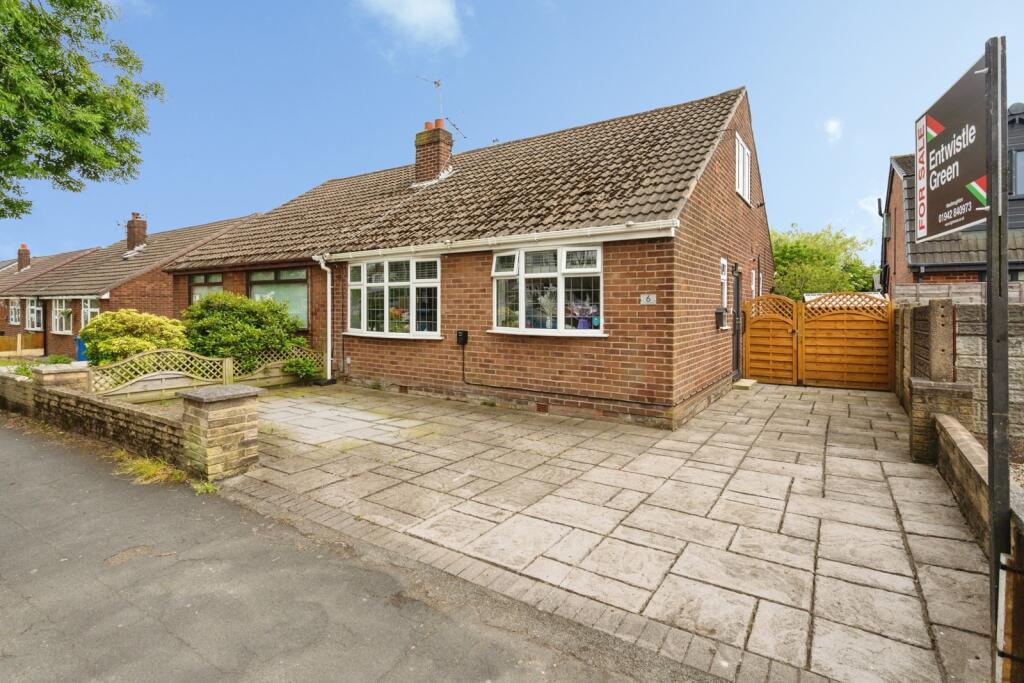 Main image of property: Crossdale Road, WIGAN, Lancashire, WN2