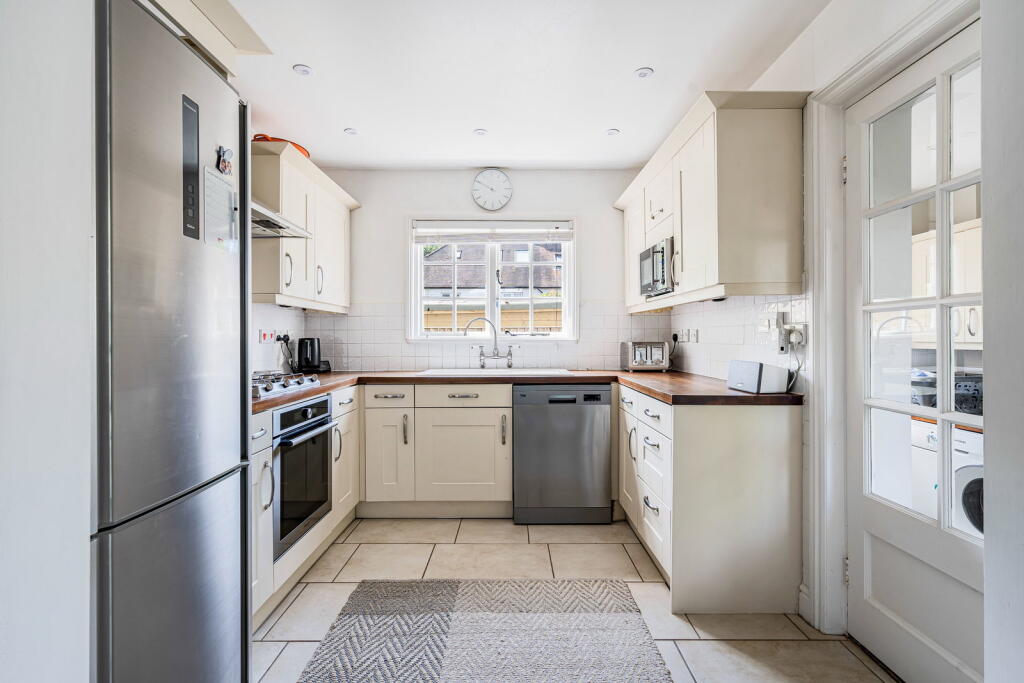 Swaynes Lane, Merrow, GU1 - View 5