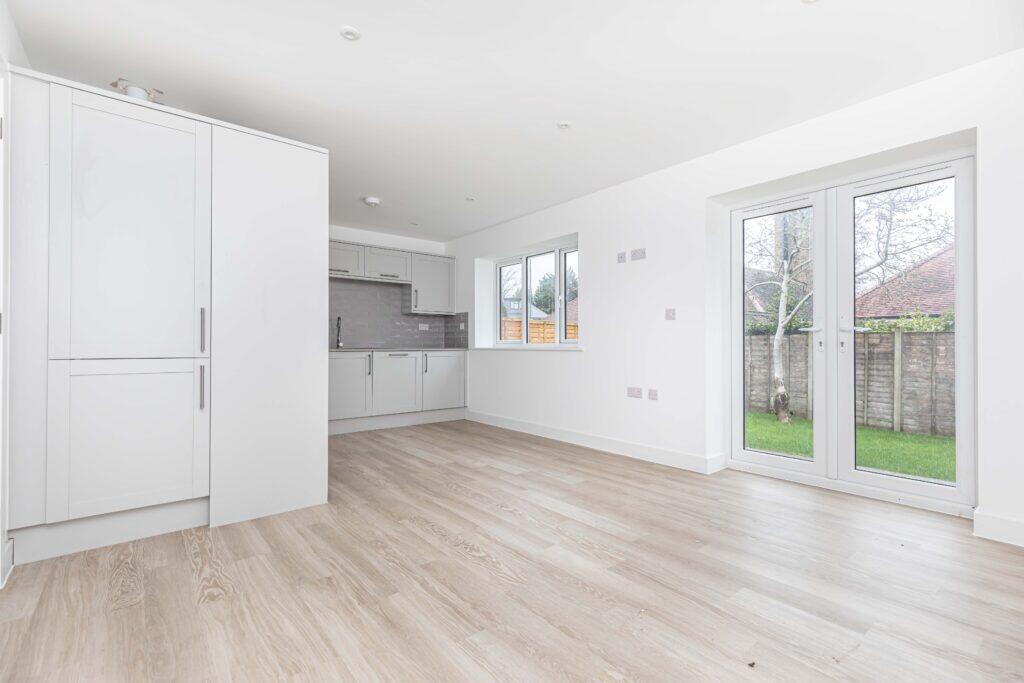 Ensbury Park Road, Bournemouth, BH9 2SH photo 4