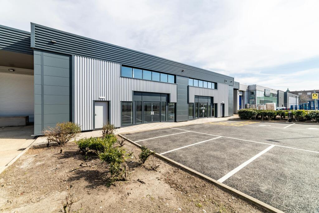 Units 2 and 3 Oxgate Centre44.jpg