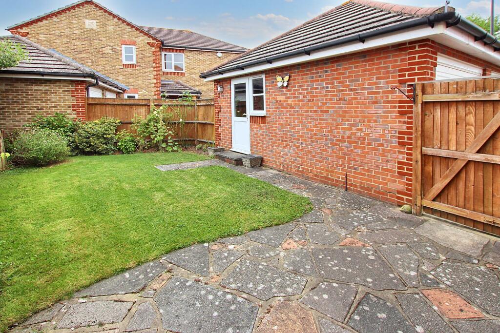 Great Gatton Close, Shirley photo 4