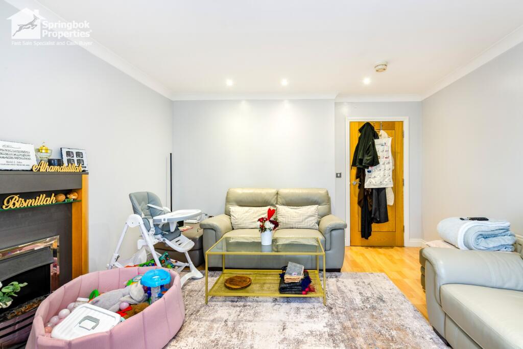 Apartment in Bolton, Westhoughton - View 4