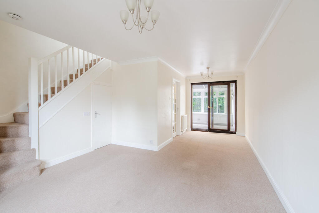 House in Bradford, Bingley - View 3